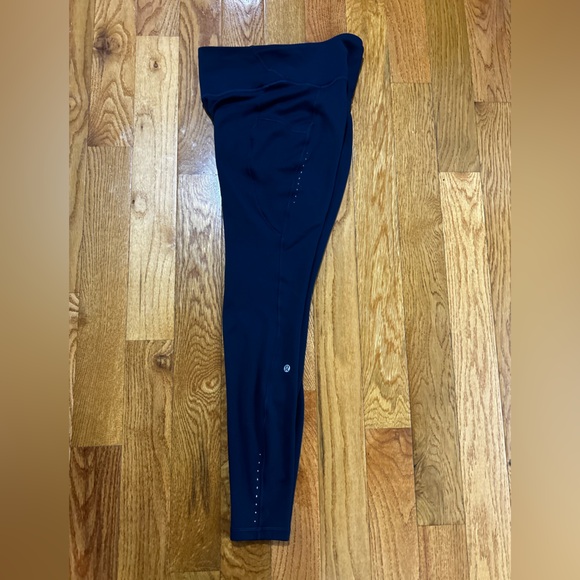 Lululemon Fast and Free High-Rise Thermal Tight 28" with Pockets leggings 6 - Picture 10 of 15